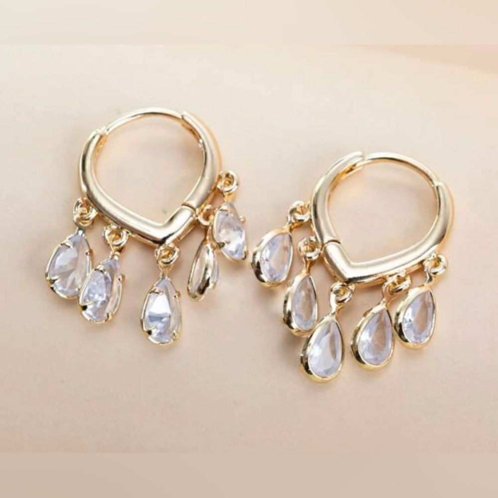 Crystal hoop earrings M625
